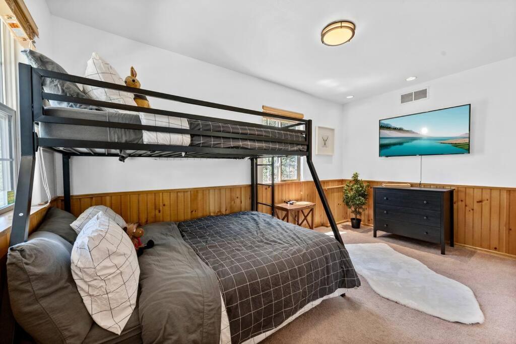 Cozy Cabin Perfect For 2 Families 빅 베어 레이크 외부 사진